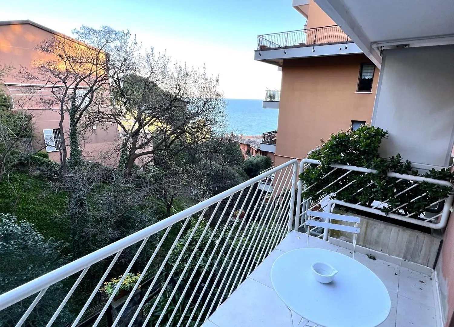 Piccola Meraviglia Ad Arenzano 0*,